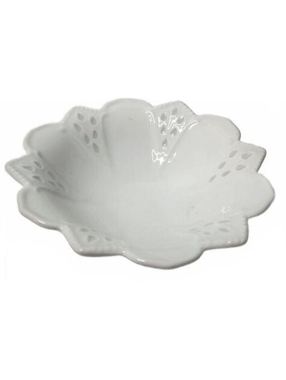 Mikasa White Ceramic Blossom Shaped Decorative Bowl 4.75 Inch Diameter